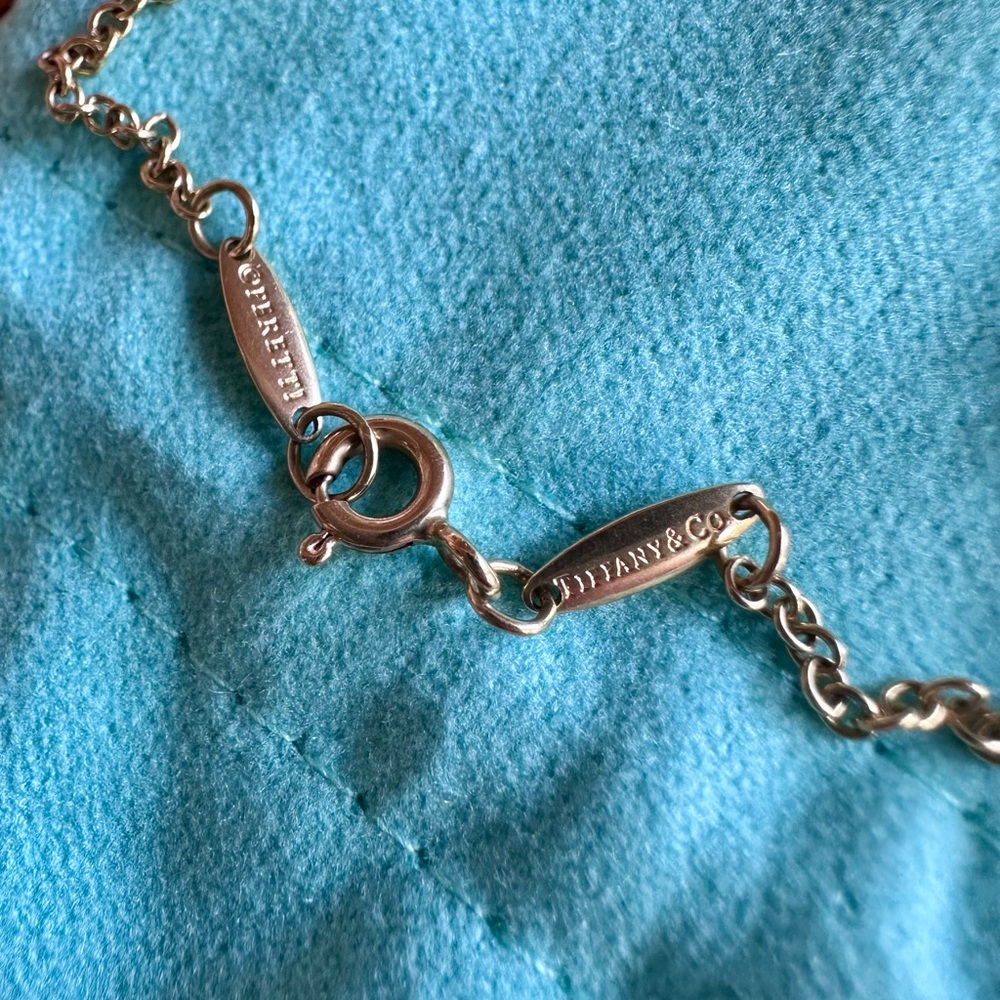 Tiffany & Co. Bean 18kt Gold Bracelet - Picture 2 of 3
